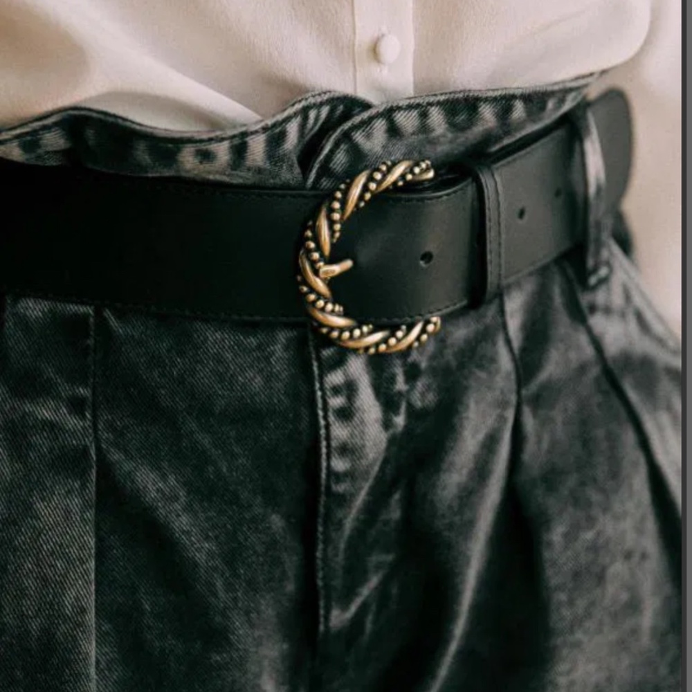 Sezane Ava Leather Belt in Smooth Black Heritage